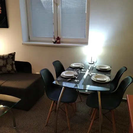 Demaenova 238 Lipótszentmiklós